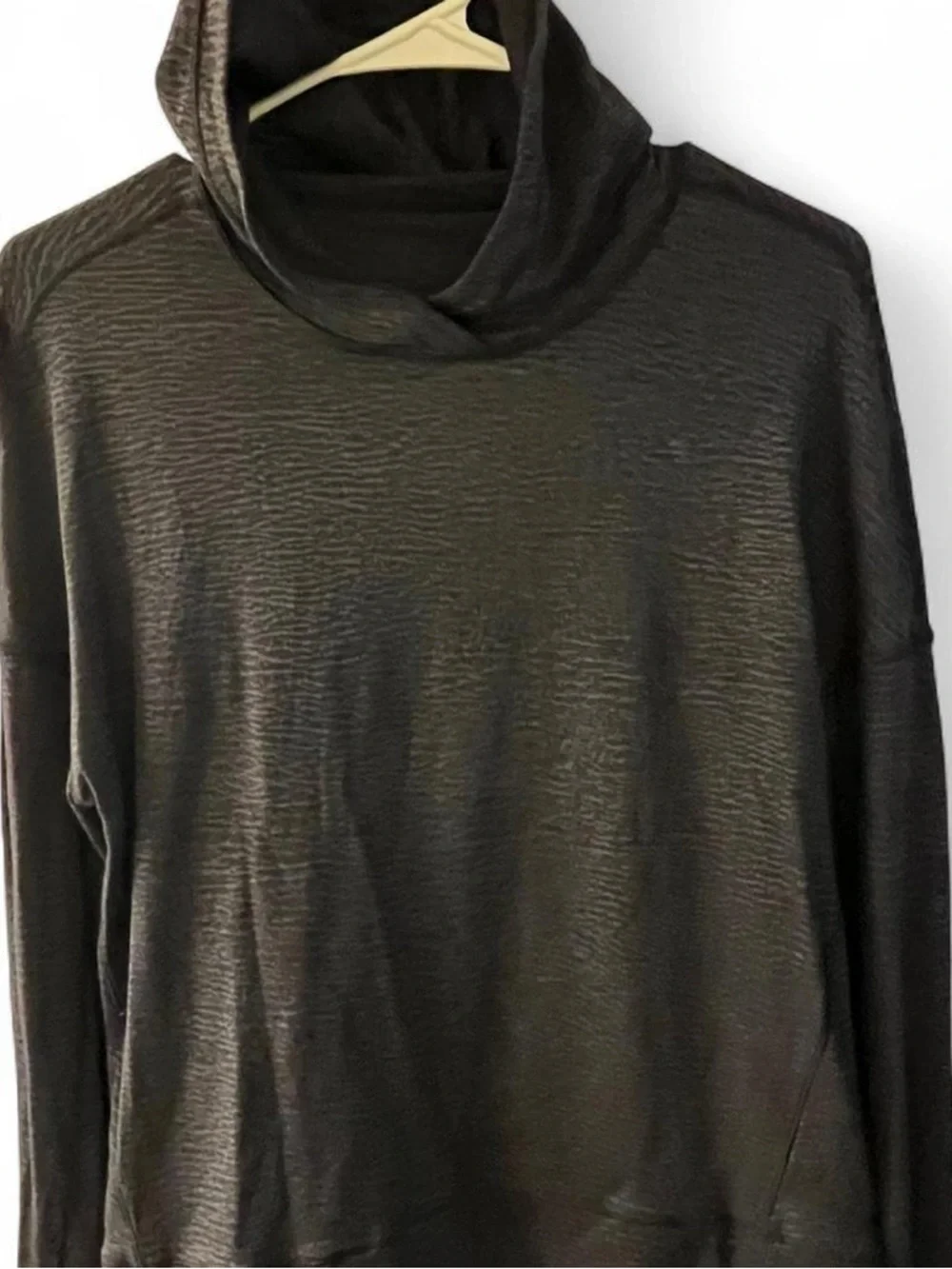 lululemon athletica Charcoal Black Lightweight Hooded Pullover - Picture 4 of 7